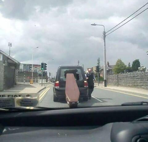 accidente coche fúnebre
